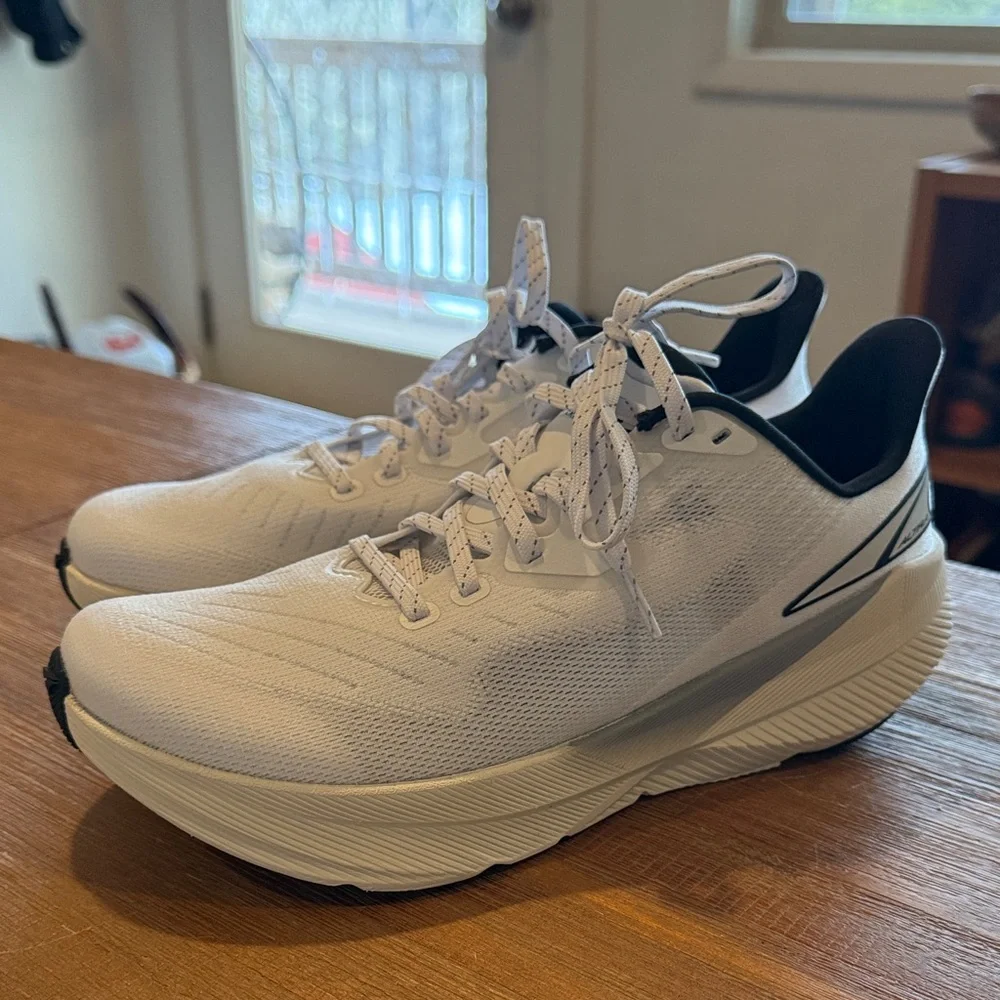 Altra White and Black Athletic Shoes - Picture 3 of 4